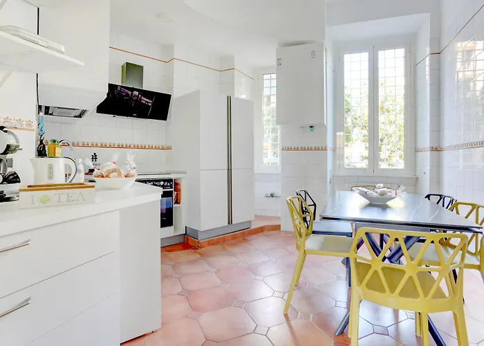 Colosseo Family Art 3bdr - And Appartement Rome