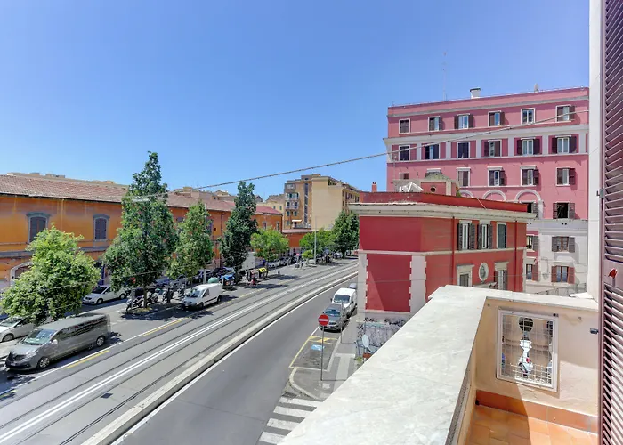 Appartement Colosseo Family Art 3bdr - And